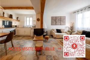 06M - Vieil Antibes beau duplex avec terrasse vue mer