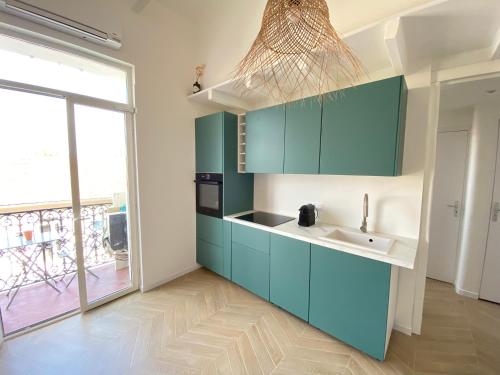 06S - A deux pas du port - appartement rénové-2 chambres