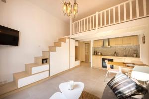 06Y1 - Superbe appartement avec terrasse idéalement situé près des plages
