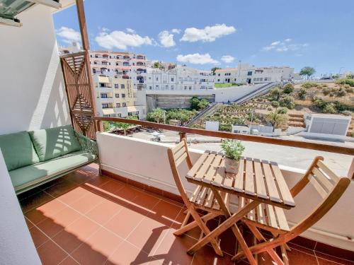 #070 Lovely Flat in the Heart of OldTown, Beach View