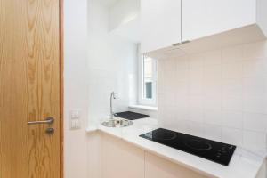 0E Brand new apartment right in the heart of Alfama