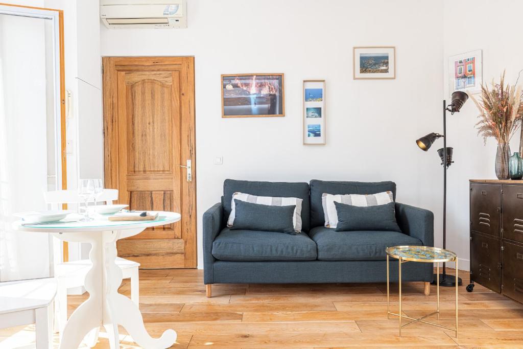 1 Bdr Downtown near Place Massena 39 rue de l'Hôtel des Postes DES POSTES, 06000 Nice