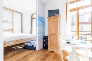 1 Bdr Downtown near Place Massena