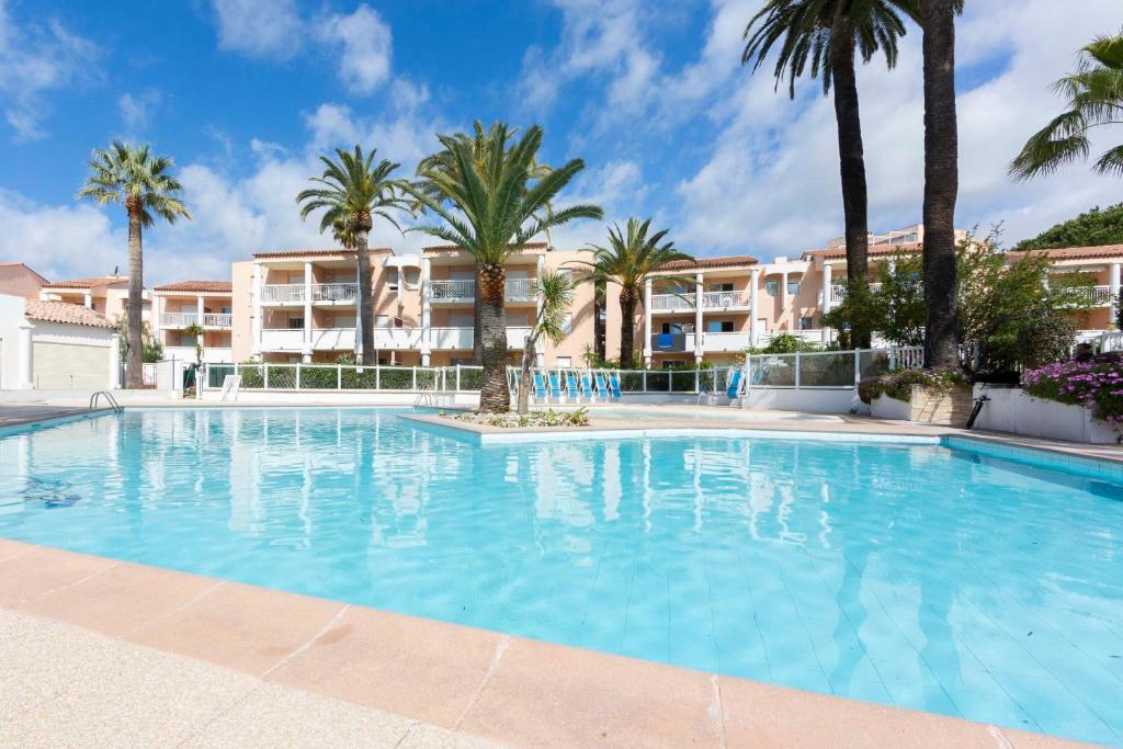 1 bedroom apartment in a residence with a swimming pool and a parking spot 35 avenue Georges Pompidou RESIDENCE DU GOLF, 06220 Vallauris
