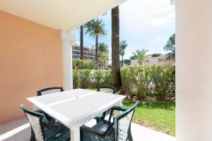 Appartement 1 bedroom apartment in a residence with a swimming pool and a parking spot 35 avenue Georges Pompidou RESIDENCE DU GOLF 06220 Vallauris Provence-Alpes-Côte d\'Azur