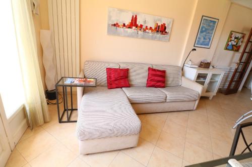 1 Bedroom Henri IV on the Croisette 240