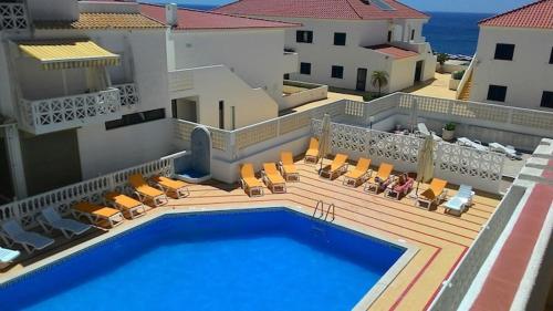 1 bedroomed Apartment - Ocean View - Oura - Beach