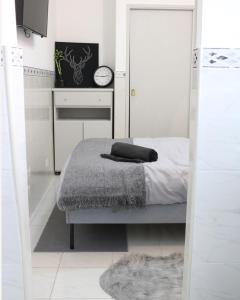 1 min walk from Beach and Town Centre