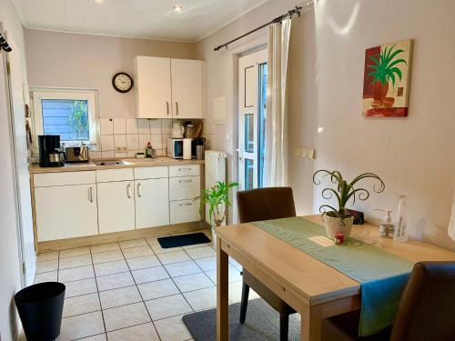 1 Raum Appartement mit Küchenzeile in Kappeln