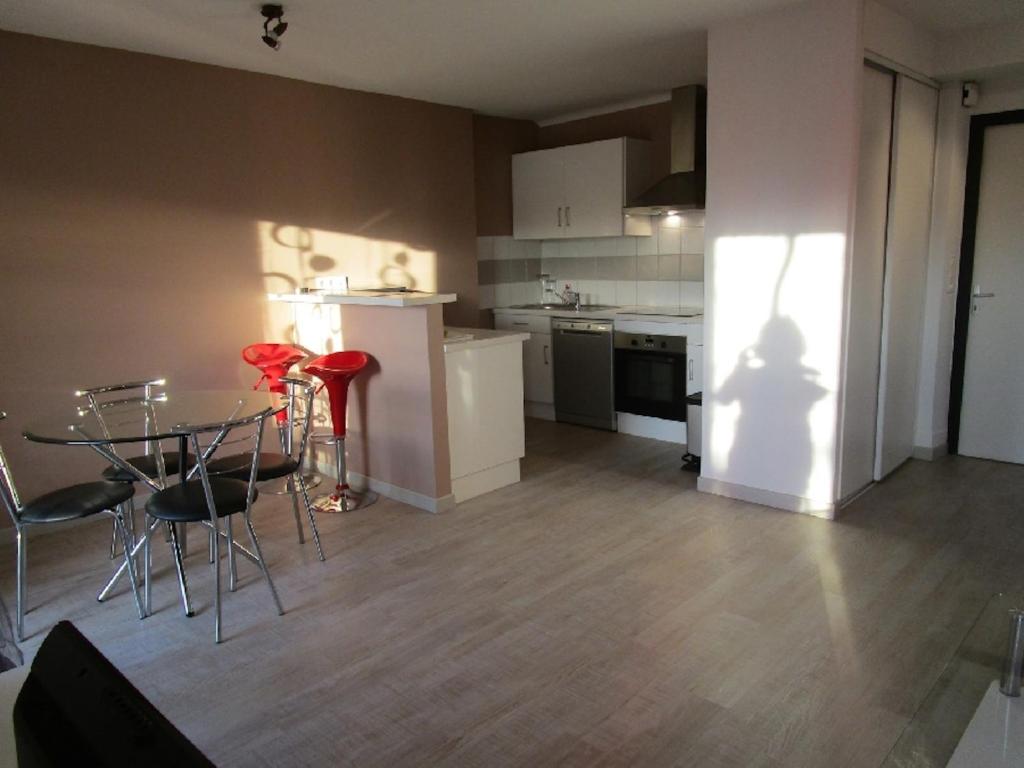 1 Raum Appartement mit Küchenzeile in Kappeln