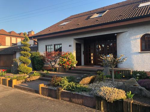 1-Zimmer Apartment, 45 qm, im Weinort Neustadt-Duttweiler