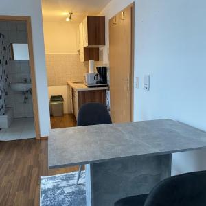 1 Zimmer Apartment DG
