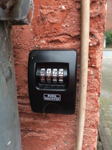 1 Zimmer Appartment im Basement links 108 A