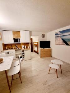 Appartement 100 m de la plage - Les Cigales de Mer - Studio Cabine - Parking Rue du Levant 30240 Le Grau-du-Roi Languedoc-Roussillon