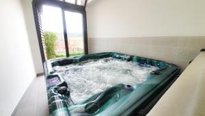 100% Relax avec Jacuzzi Privatif