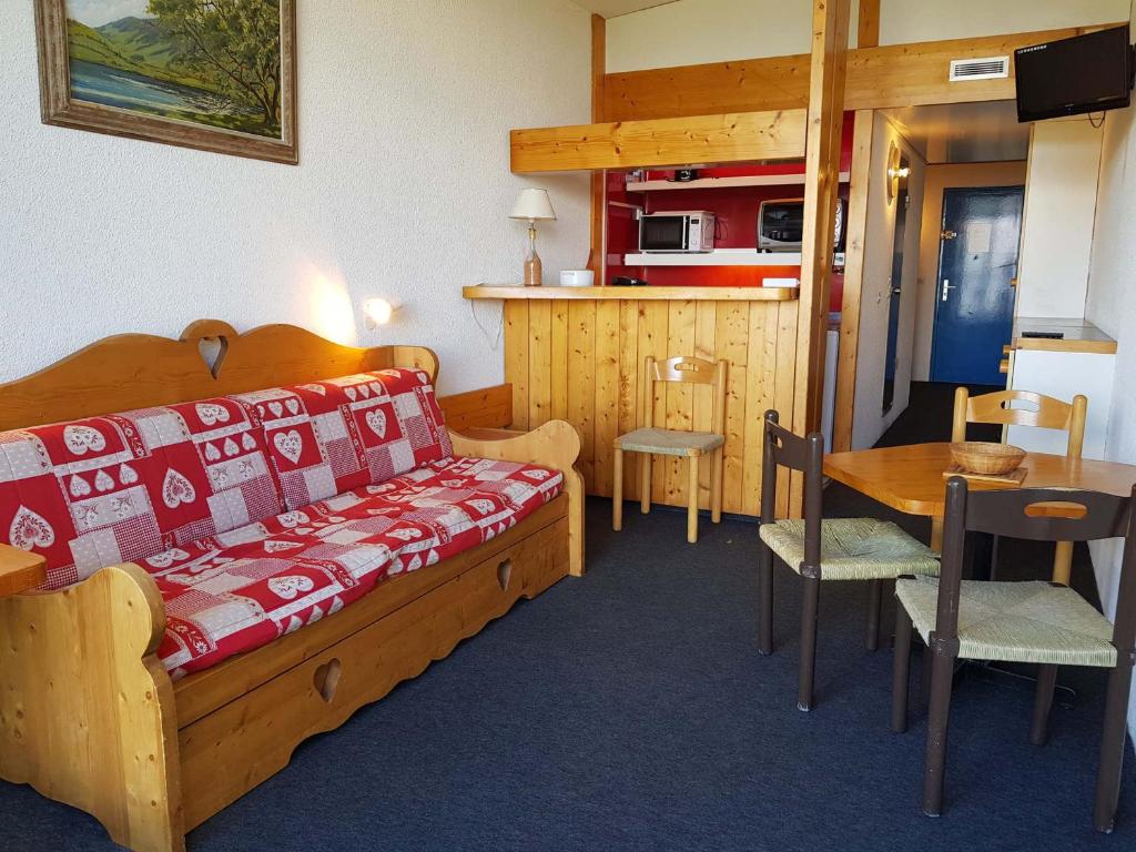 1027- Alte Da h me - Neu 23747 Dahme