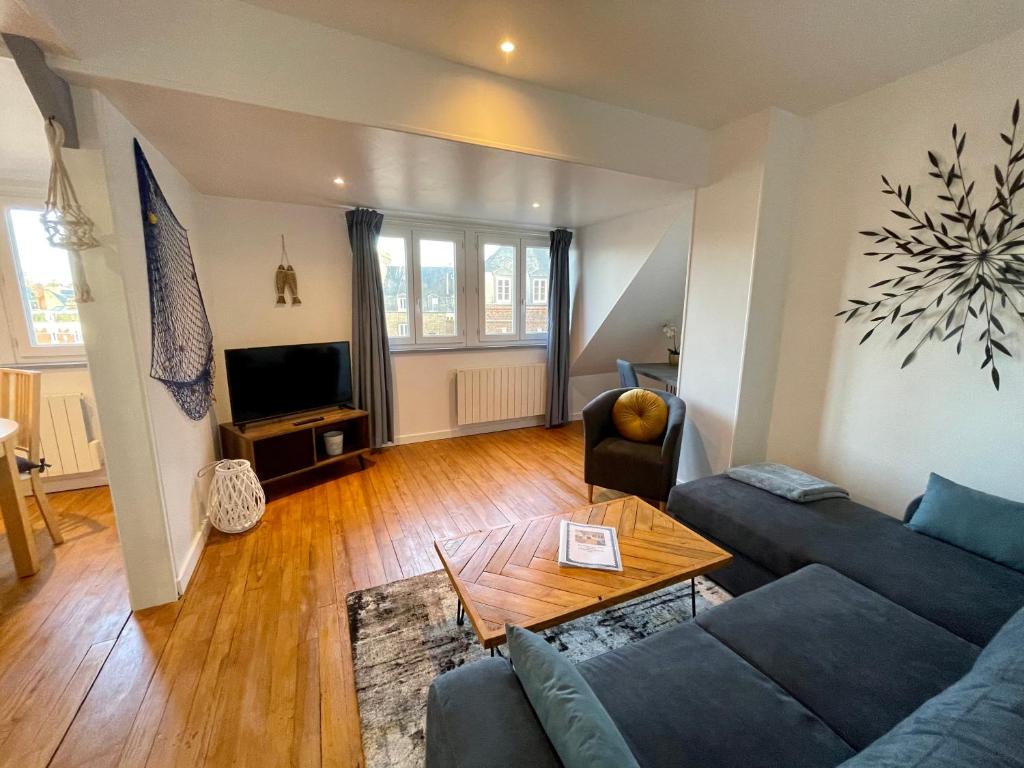 11. « Parenthèse sous les toits » 15 Rue Victor Hugo, 76200 Dieppe