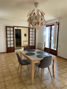 110M2 A 1 KM DE LA PLAGE DE ST GEORGES DE DIDONNE