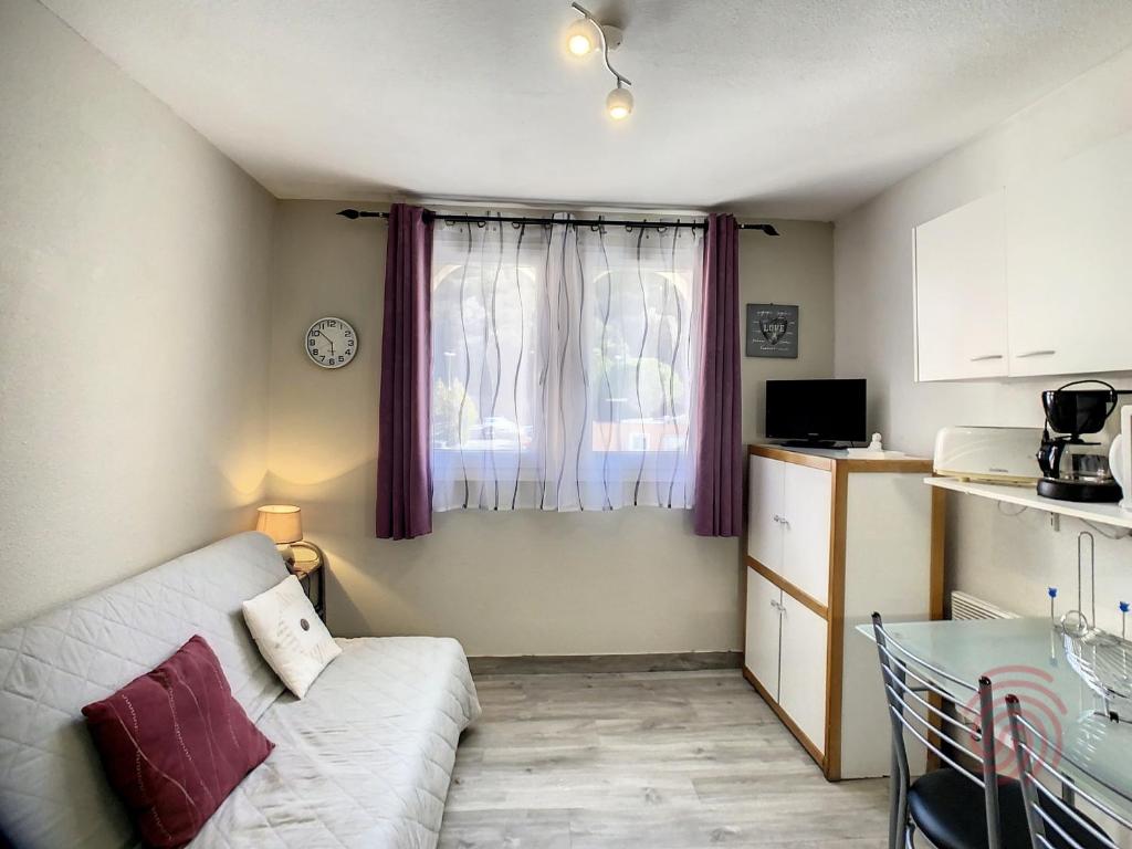 116324 - 2 person apartment near Eiffel Tower