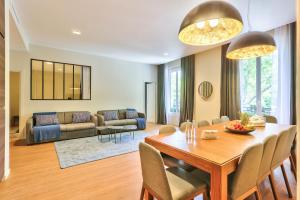119 - Urban Spacious Apartment Sebastopol
