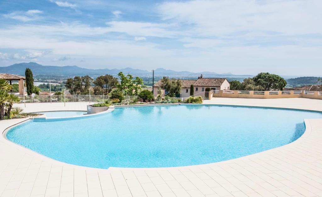 Appartement Appartement 12 - Golf de Roquebrune - Vue mer imprenable ! Rue des albatros Domaine du golf de Roquebrune-sur-Argens, 83520 Roquebrune-sur Argens