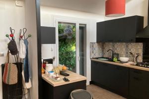 126 m With Pool Between Town and sea