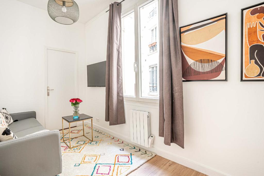 146 - Urban Cosy Flat in Paris Rue du Faubourg Saint-Denis, 82, 75010 Paris