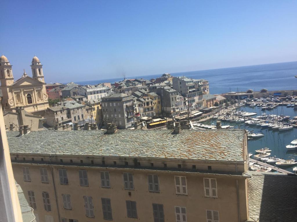 15 rue du général carbuccia Ap 15 rue du général carbuccia, 20200 Bastia