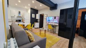 157 - Urban Coco Chanel Flat in Montorgueil