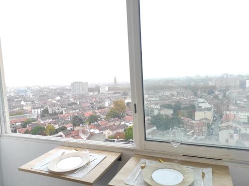 ☆ 16ème ciel ☆ Proche gare ☆ Vue panoramique ☆ Clim.