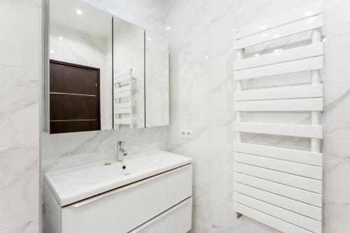 180 Suite Eden, Luxury APT at Sacré Coeur