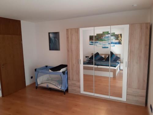 180qm Wohnung mit 5 Schlafzimmer und Balkon für bis zu 8 Personen 5min zur A81