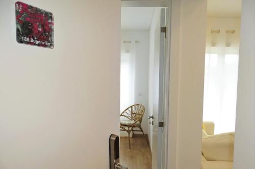 188 Apartments - Buganvília - pool and balcony