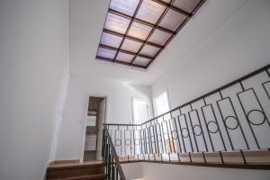 188 Apartments - Estrelícia - pool and balcony