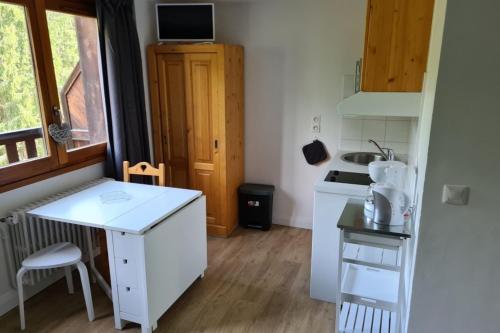 18m With Nice Terrace Near The Slopes!