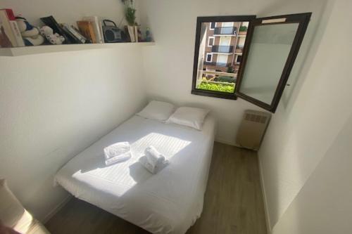 19m confort 2 pers avec BALCON près de la PLAGE