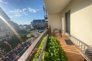 19m confort 2 pers avec BALCON près de la PLAGE