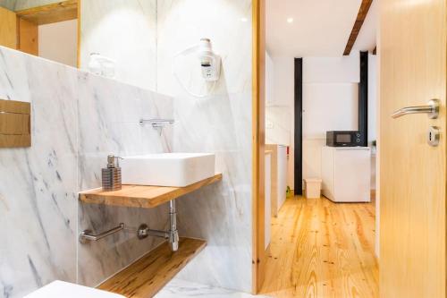 1E Brand new apartment right in the heart of Alfama