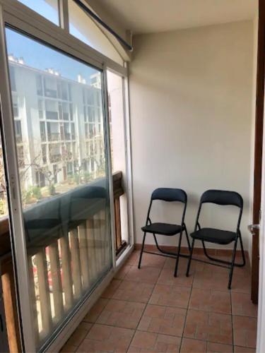 2 Bed Apartment Near the Coast & City Center