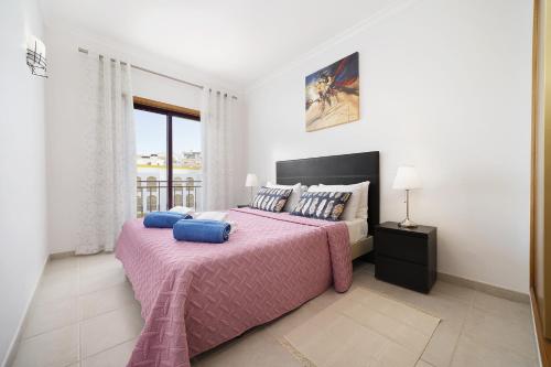 2 Bed Apartment, Quarteira, 10 Min walk to Vilamoura