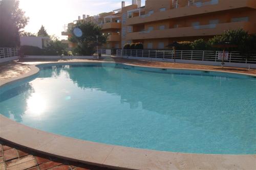 2 Bedroom 2 Bathroom Ground Floor Apartment with Communal Pool and Gardens