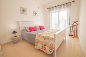 Appartement 2 Bedroom & 2 Bathroom, pool, playground, air con, parking, wifi, netflix Condomínio Encosta de São José, AN 8200-427 Albufeira Algarve