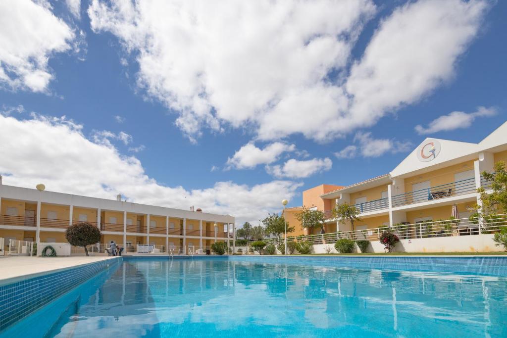 Appartement 2 Bedroom & 2 Bathroom, pool, playground, air con, parking, wifi, netflix Condomínio Encosta de São José, AN 8200-427 Albufeira