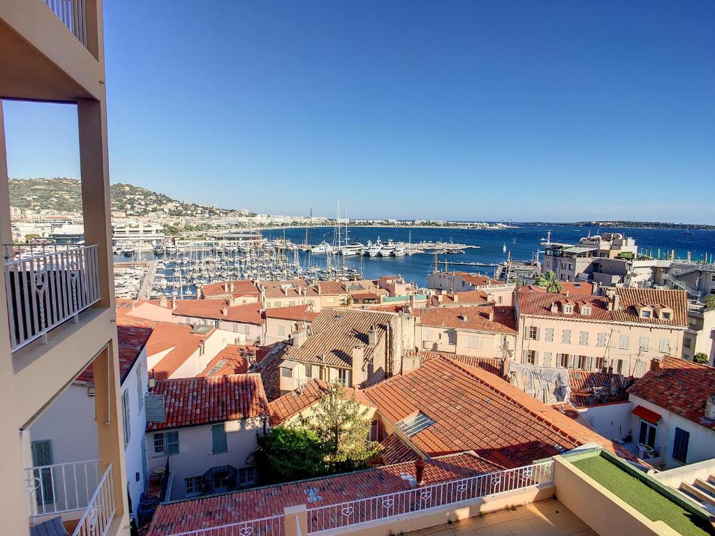 Appartement 2 bedroom, 2 bathrooms Suquet with sea view 314 46 Rue Georges Clemenceau 06400 Cannes