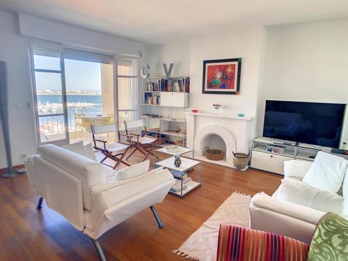 2 bedroom, 2 bathrooms Suquet with sea view 314