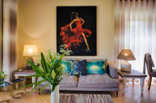 2 bedroom 2 en-suite bungalow on Golf Resort heated shared pool