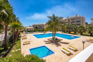 2 bedroom apartment Vila Rosal São Rafael Albufeira swimming pool tennis wifi