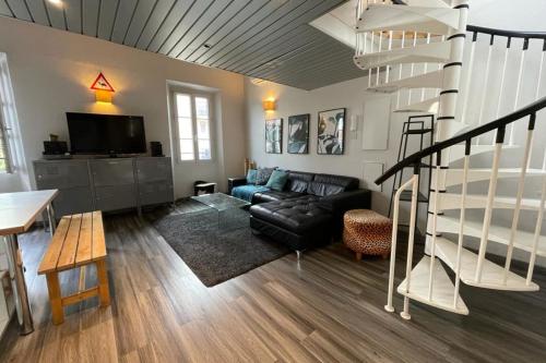 2 bedroom duplex apartment in the center of Cannes