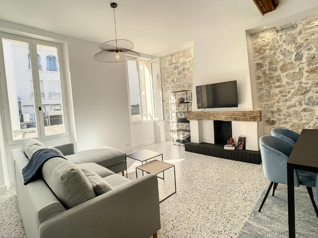 2 bedroom Majestic, 1 min to the Croisette 357 15 Rue Saint-Honoré, 06400 Cannes