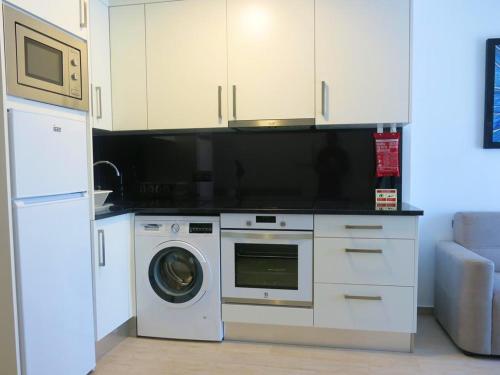 2 bedrooms appartement at Nazare 500 m away from the beach with sea view terrace and wifi